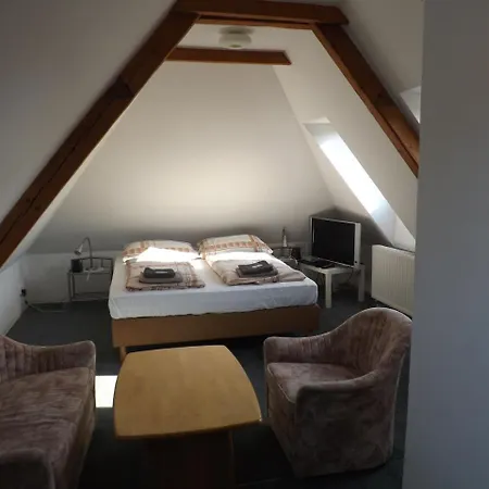 Vendégház Penzion Signum Laudis 3*